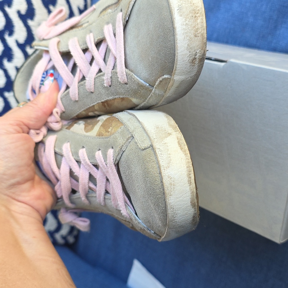 Golden Goose Camouflage Sneakers with Pink Accents - Picture 8 of 8